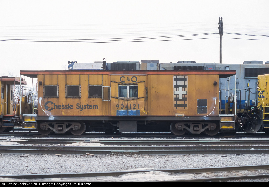 C&O 904121, Chessie System bay window caboose